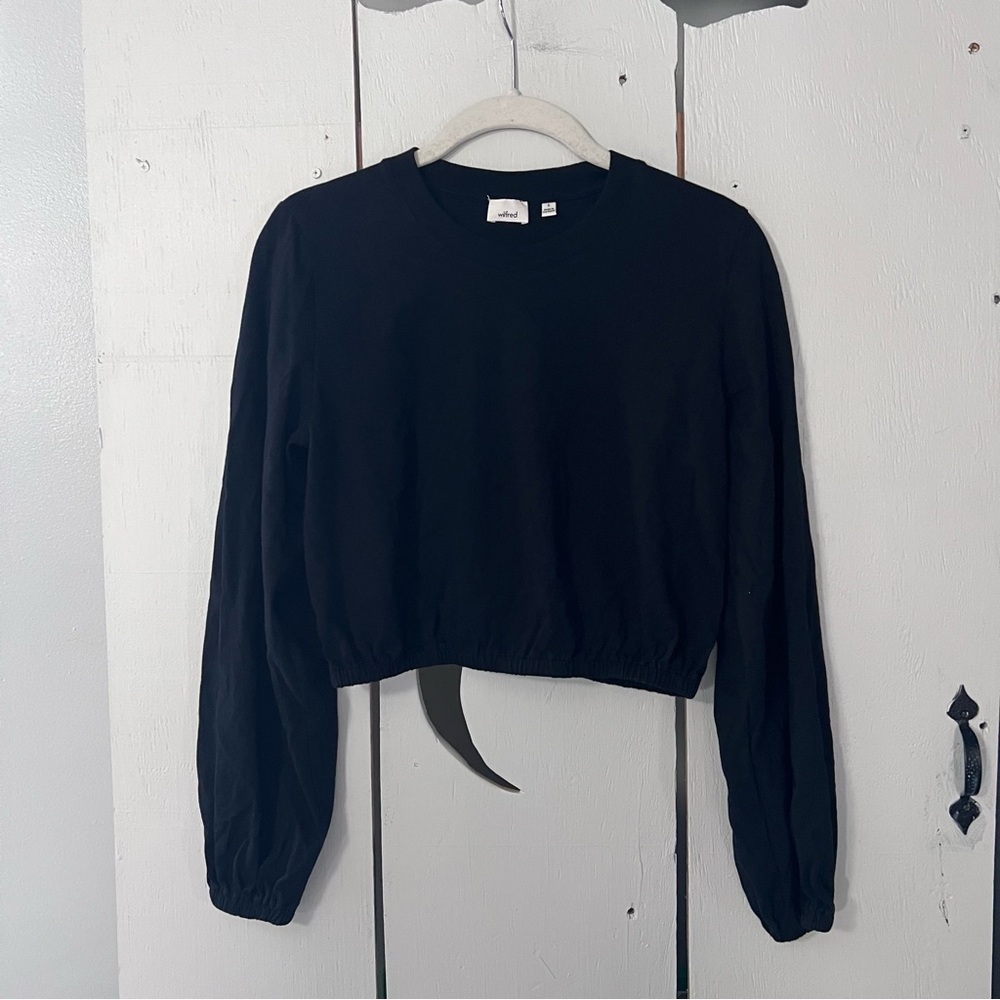 Aritzia Black Wilfred Long Sleeve Crop Top Small